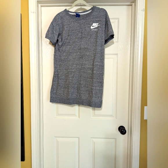 Nike athletic dress - Picture 1 of 1